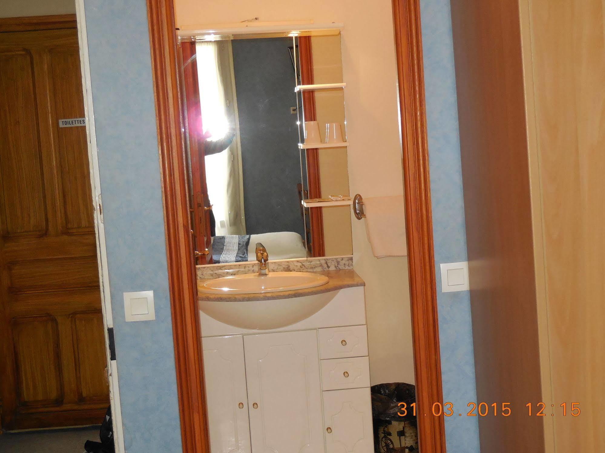 Hotel Le Petit Chateau Proche Parc Des Expositions Porte De Versailles Malakoff Luaran gambar
